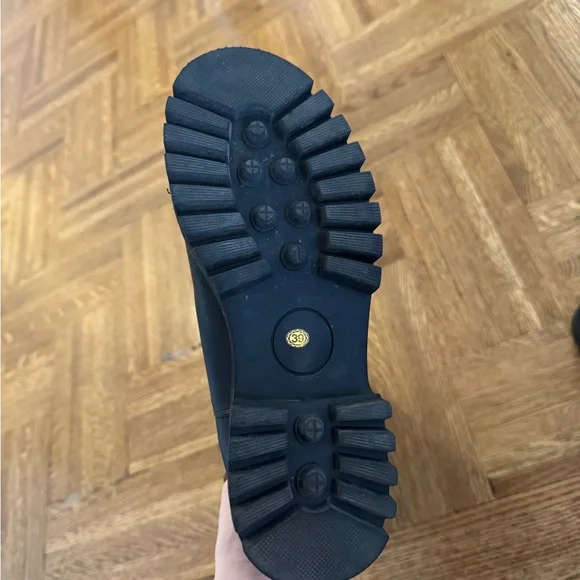 Tall black boots - Picture 7 of 7